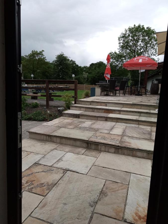 The Rock Bar B&B Kilkenny Exteriör bild